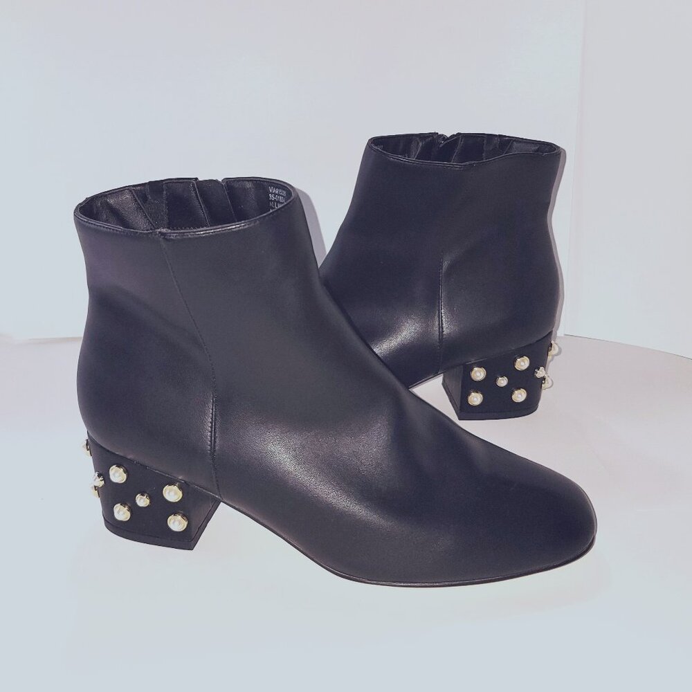 NWOT ComfortView Via Black Pearl-Studded Booties - Women's Size 11 - Ankle Boots